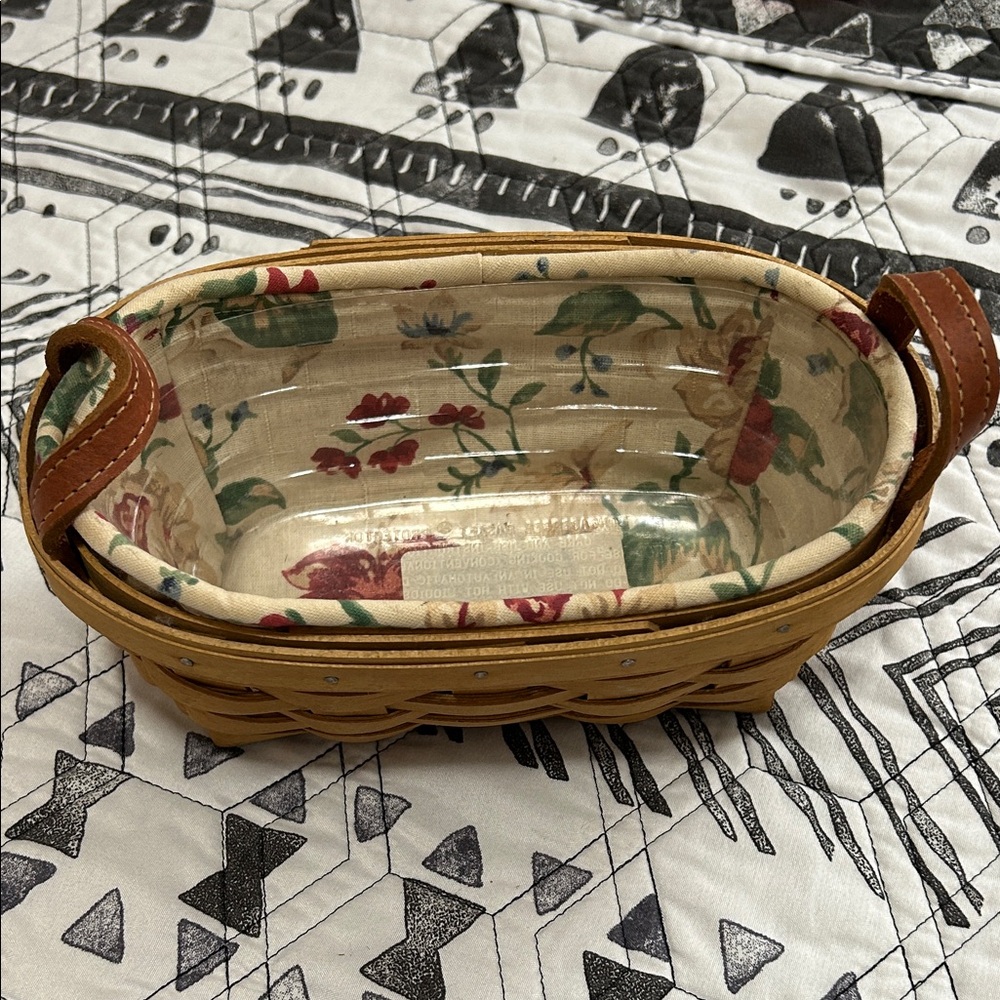 Longaberger Vintage Knick Knack Handmade Woven Basket From Dresden, OH